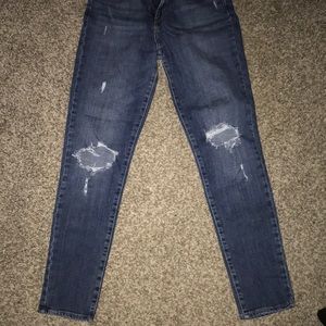 Distressed Levi skinny jeans